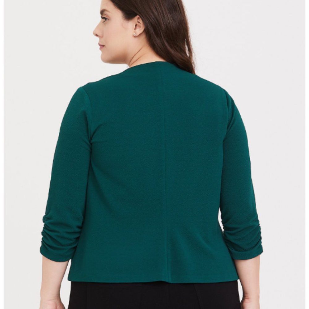 TORRID UNSTRUCTURED GREEN CREPE BLAZER NWOT - Picture 2 of 7